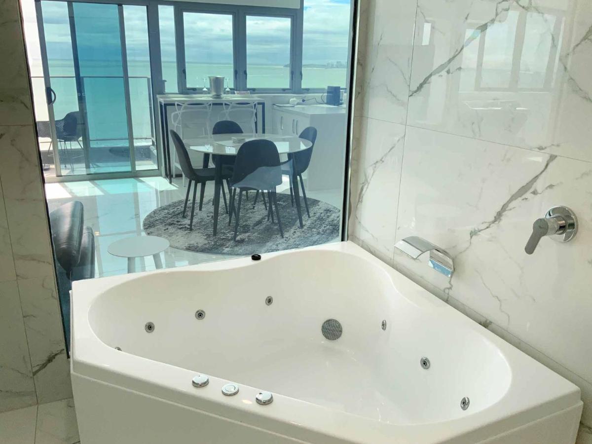 Beachfront Towers Maroochydore Exterior foto